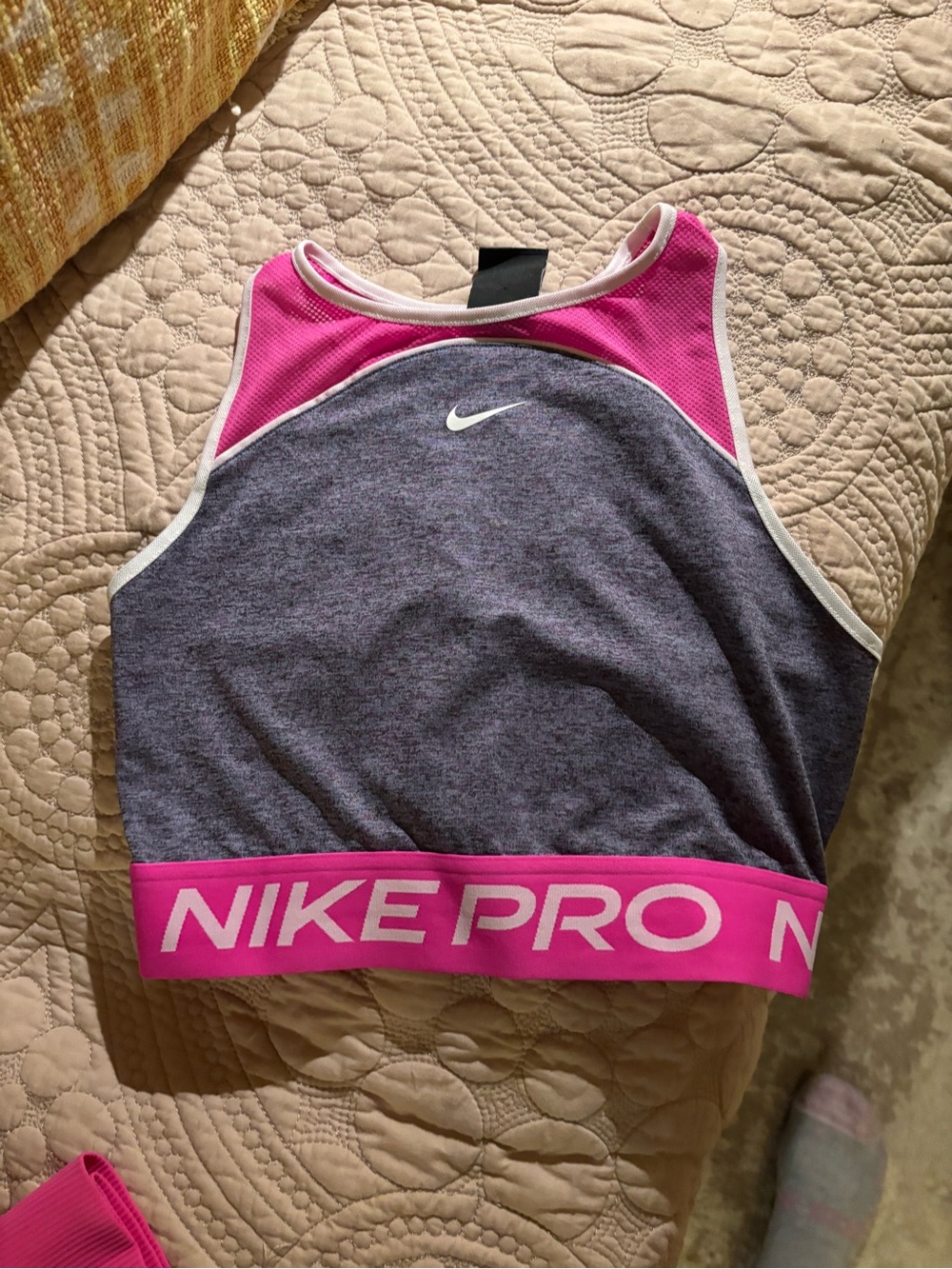 Nike pro swoosh cropped tank